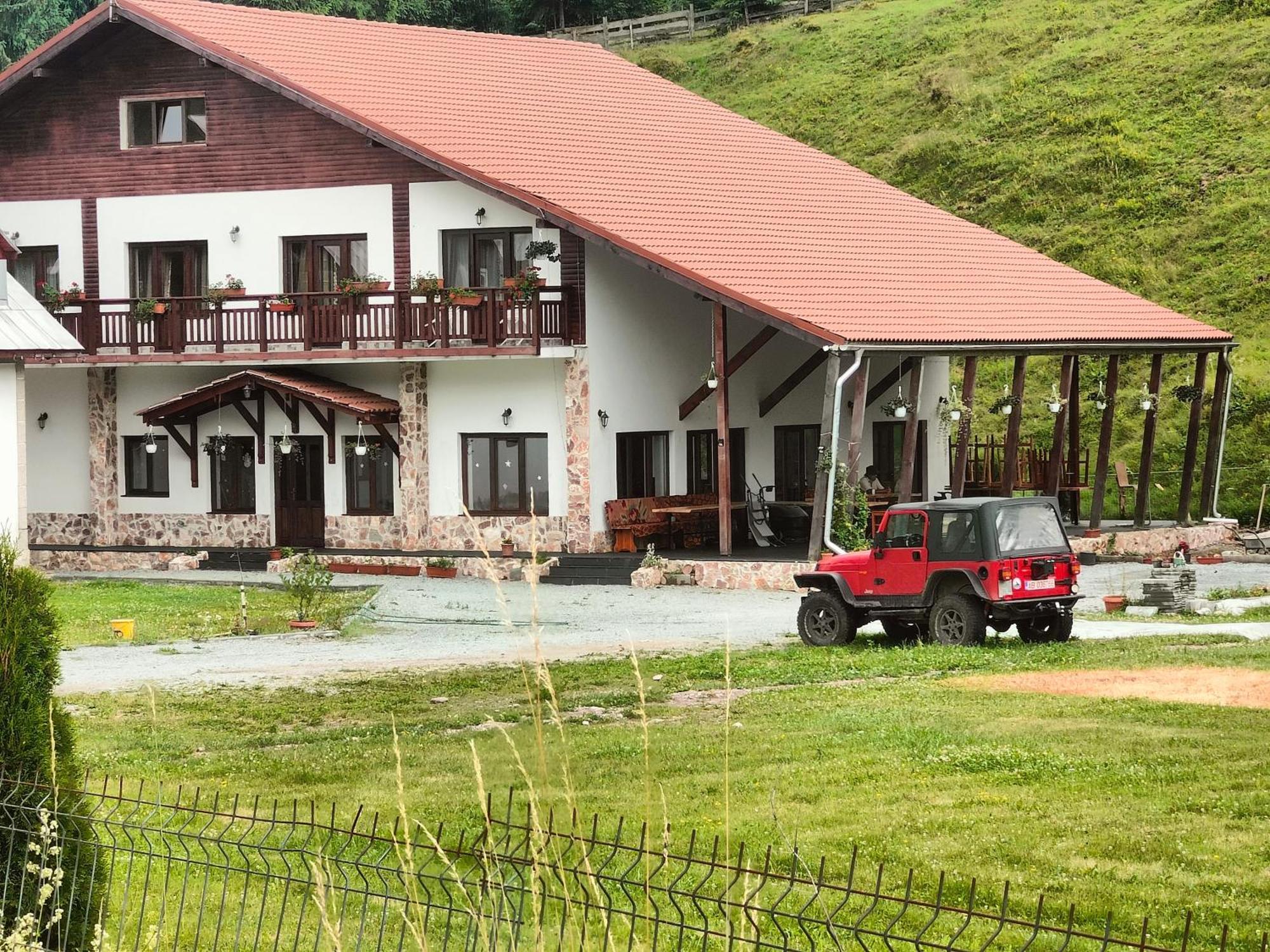 Pensiunea Trei Brazi Arieşeni Exterior foto